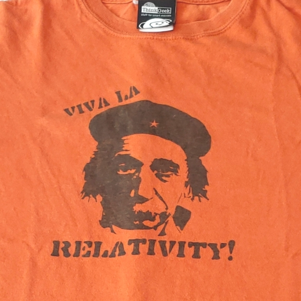 Einstein VIVA La (Theory Of) Relativity Albert  makes a Fine Looking Che' Medium